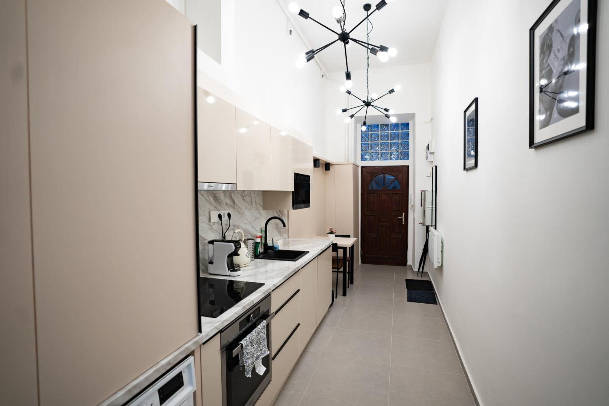 Downtown Double Room Deluxe With Joint Kitchen Budapest Ngoại thất bức ảnh