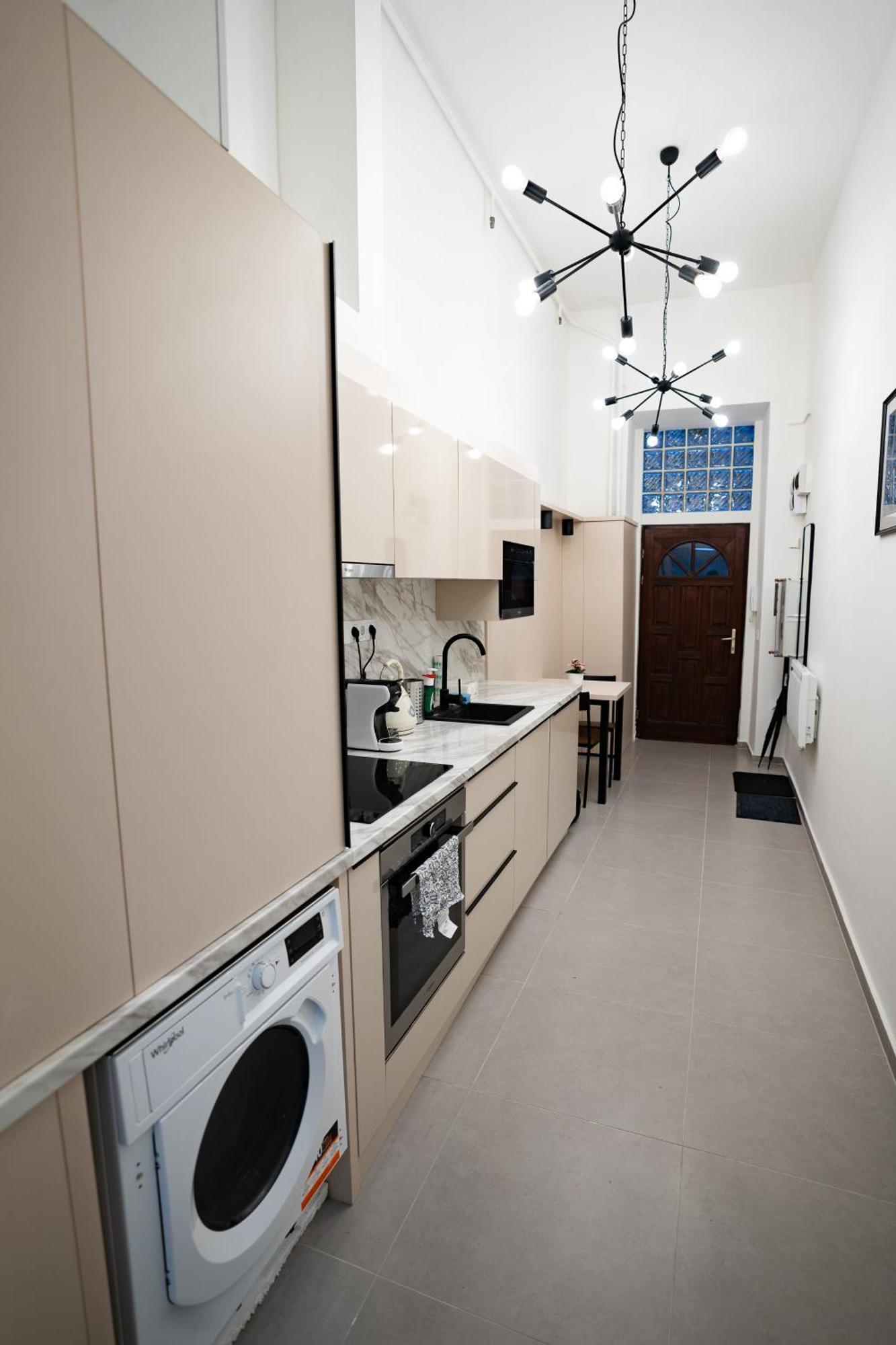 Downtown Double Room Deluxe With Joint Kitchen Budapest Ngoại thất bức ảnh